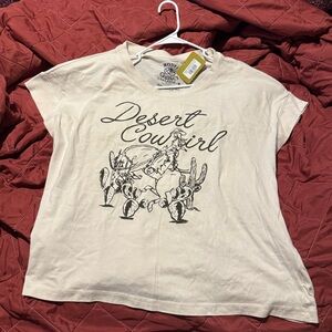 NWT-Rodeo Quincy Desert Cowgirl Graphic Tee - XXL